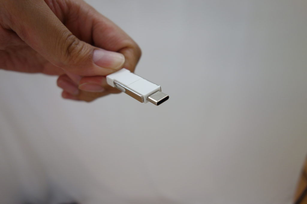 USB Type-Cの形状